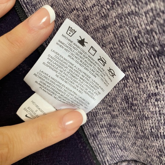 Nike Dry Fit women’s running zip up purple hoodie size small. - Picture 7 of 8